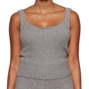 SKIMS Tank Top! Retail $52